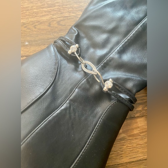 Leather knee high high heeled boots with diamond and silver band - Picture 3 of 4